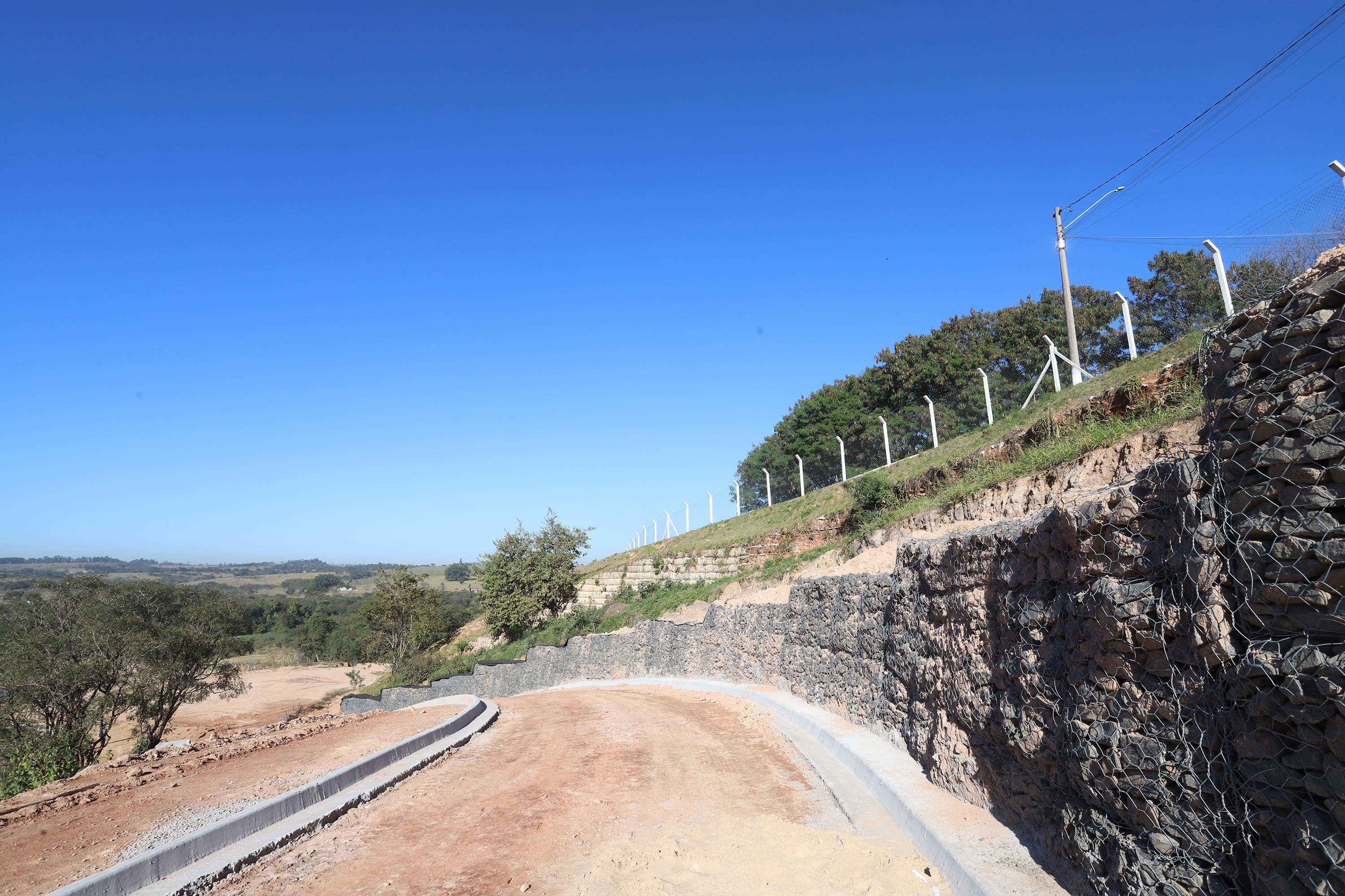  Parque será todo cercado com alambrado