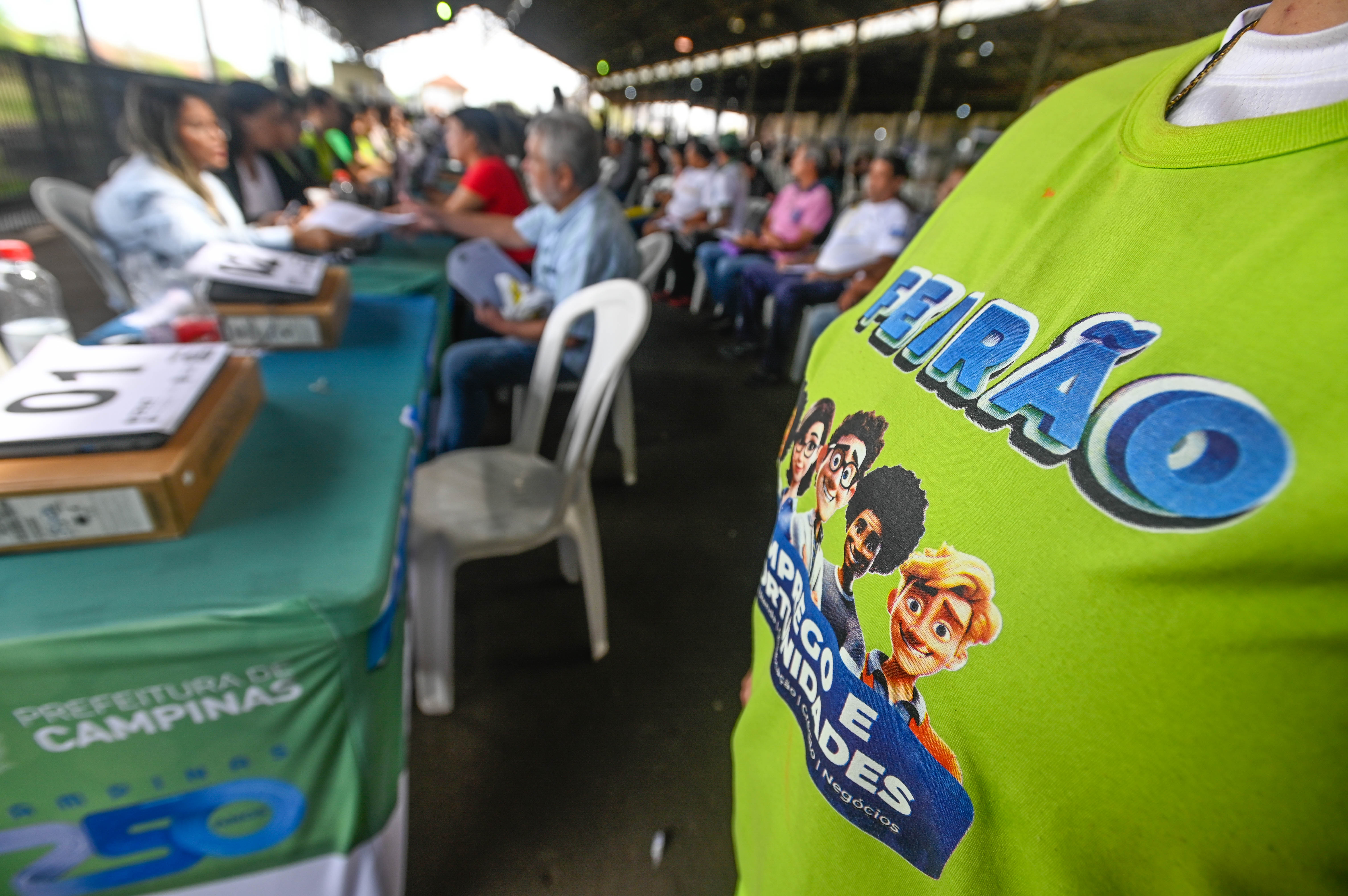 Feirão de Empregos reúne candidatos e empresas em Campinas
