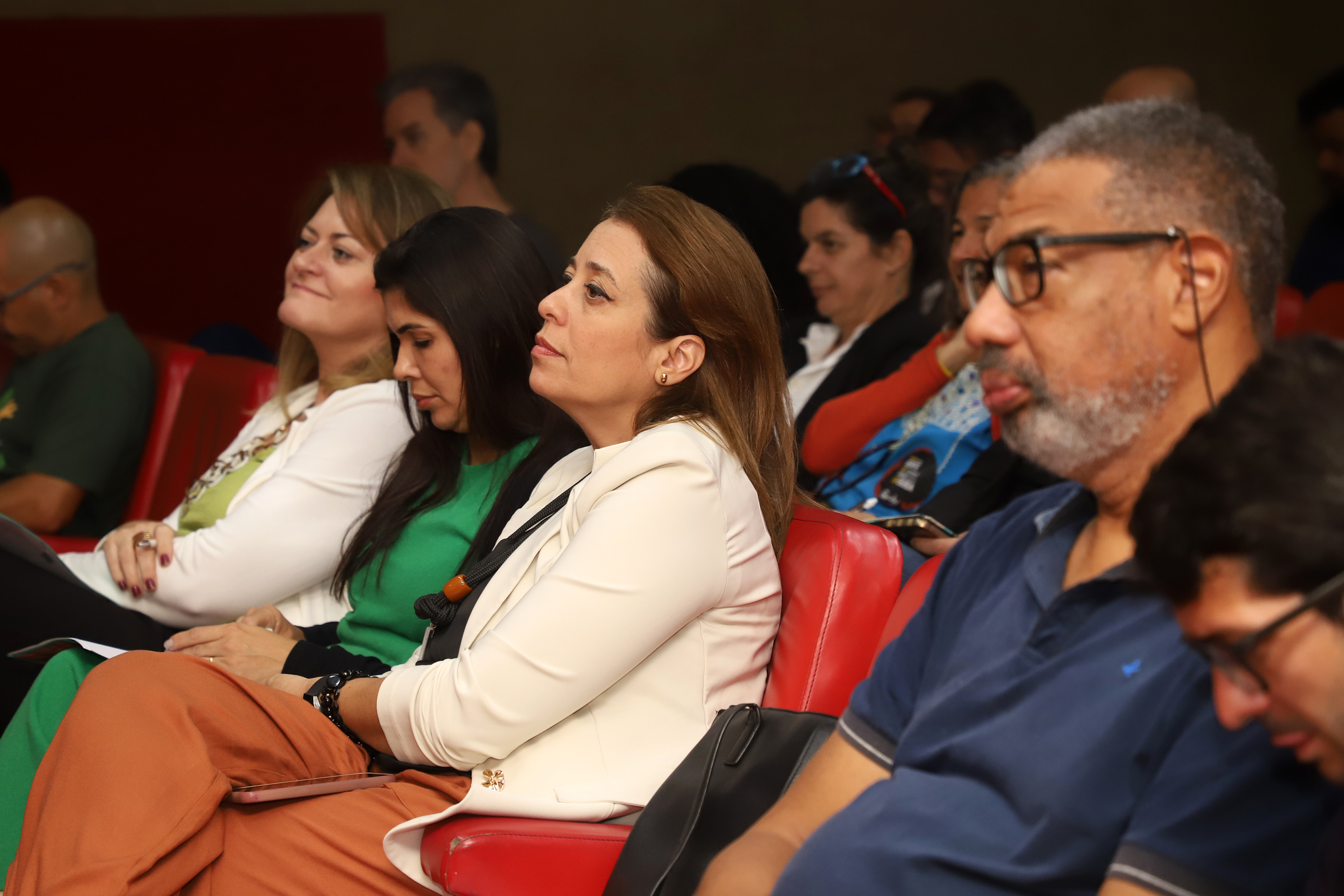 Trabalhadores participaram de encontro que debateu a saúde no ambiente de trabalho