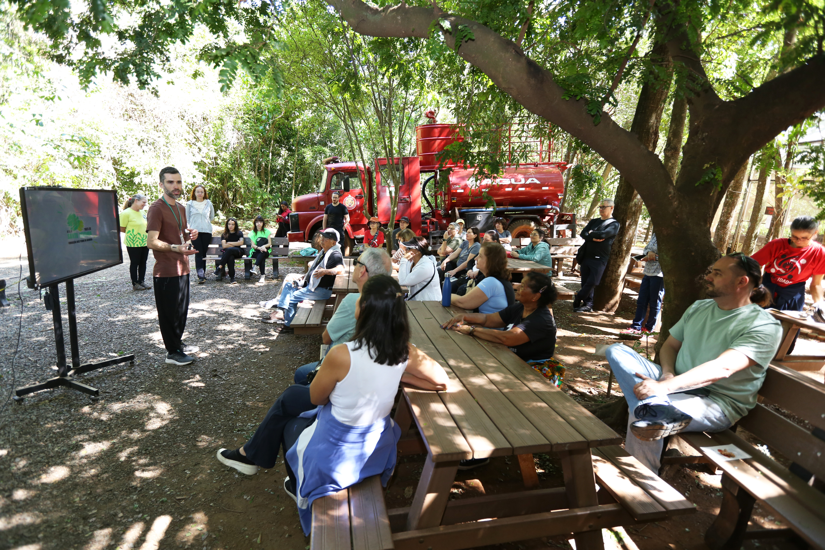 Alunos  da Faculdade de Ciências Farmacêuticas da Unicamp farão apresentação sobre plantas medicinais, a identificação correta de espécies e orientar os participantes sobre preparo e uso seguro