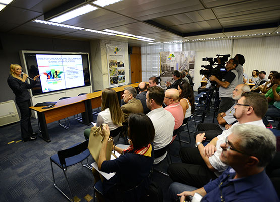 Diretor de Turismo, Alexandra Caprioli, disse que ação beneficia o comércio