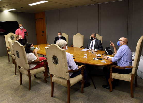 ... e interligação das câmeras de monitoramento dos CS à Cimcamp