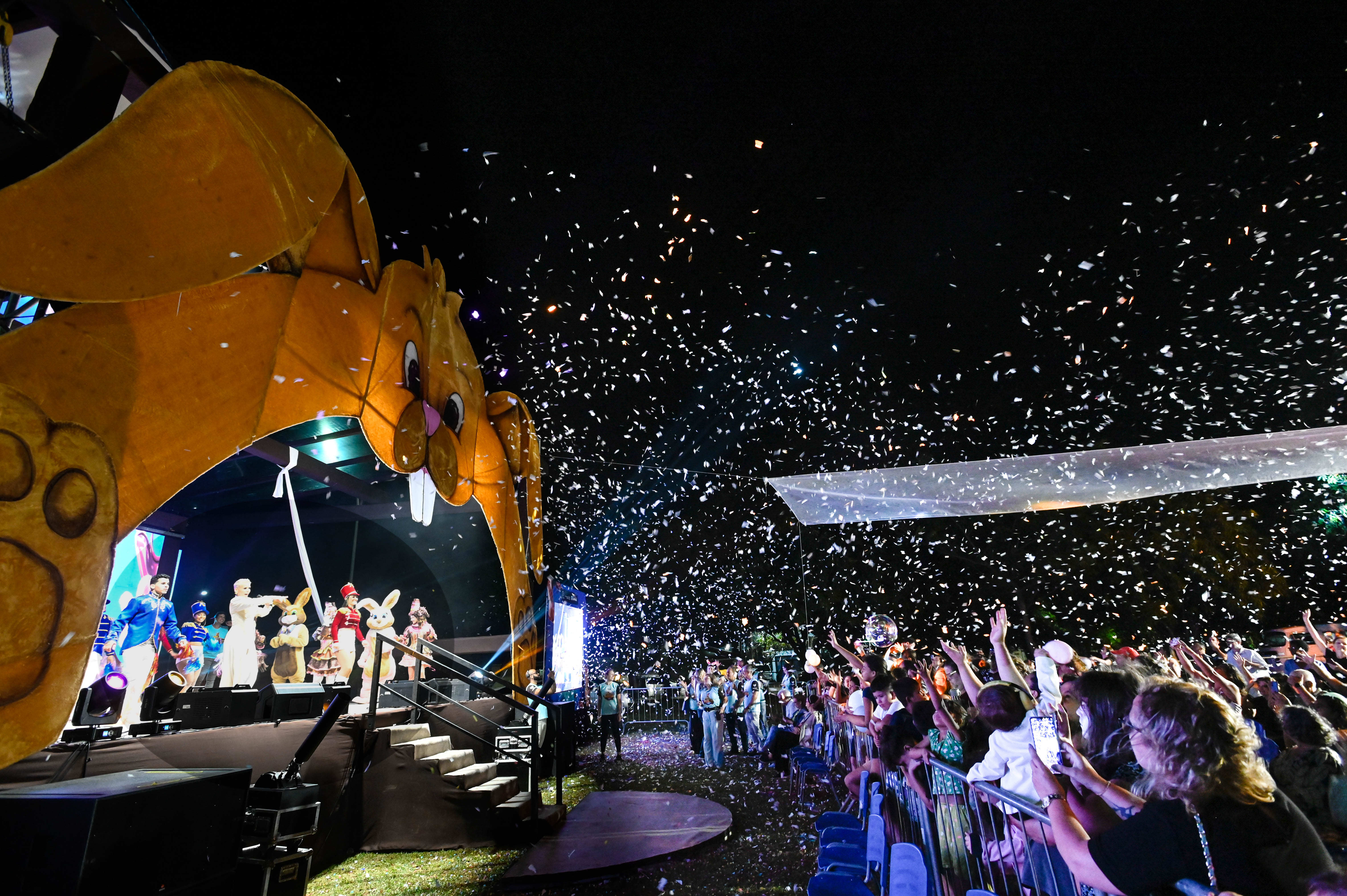 Festa para toda a família na praça Durval Pataro