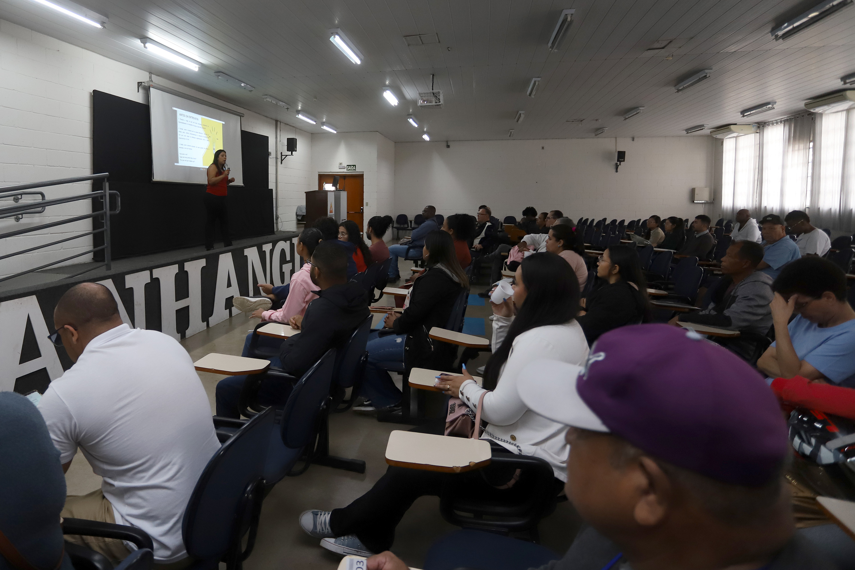 Candidatos também puderam participar de palestra sobre preparação profissional