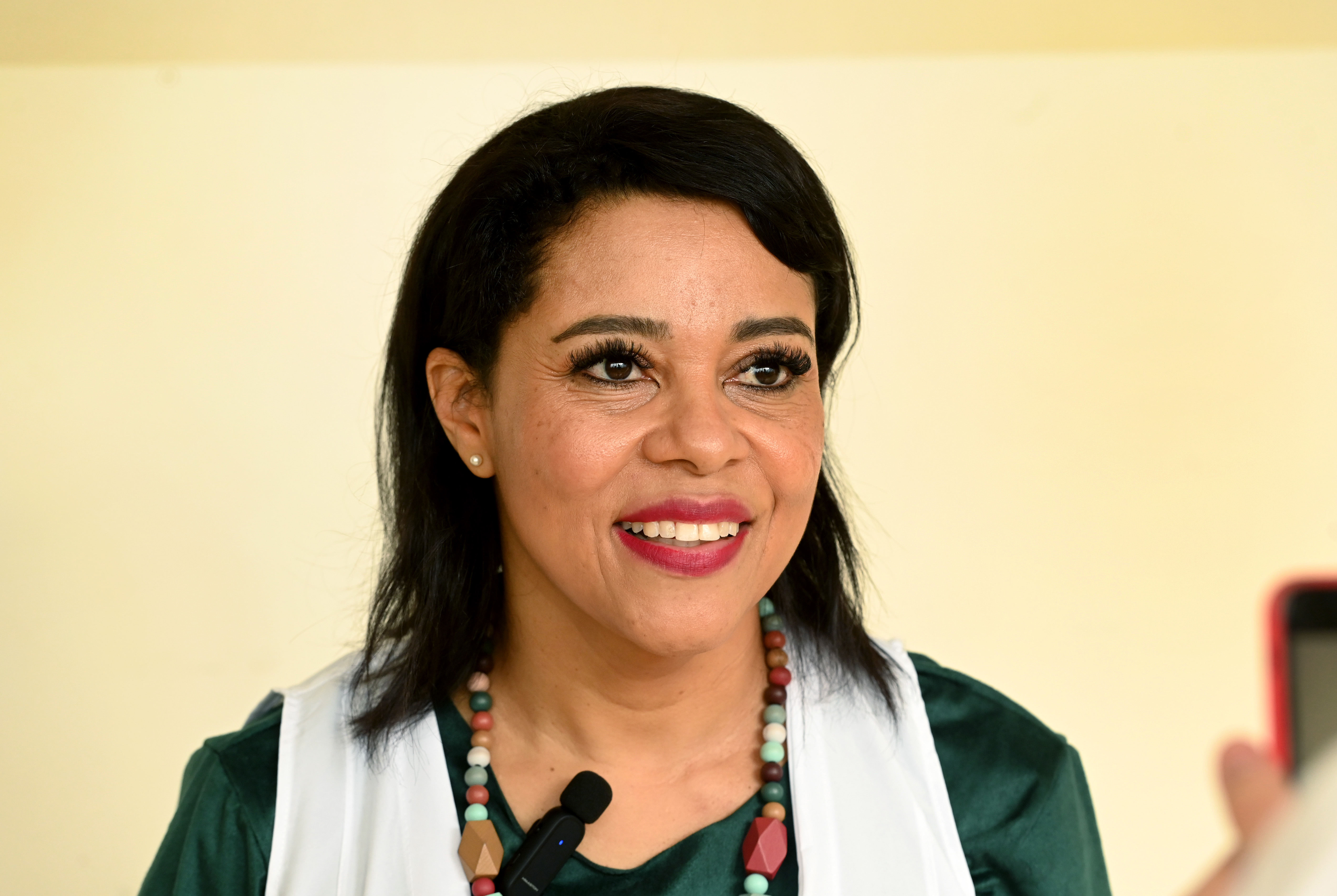 Para a cabeleireira Márcia, trabalhar como voluntária é receber em dobro