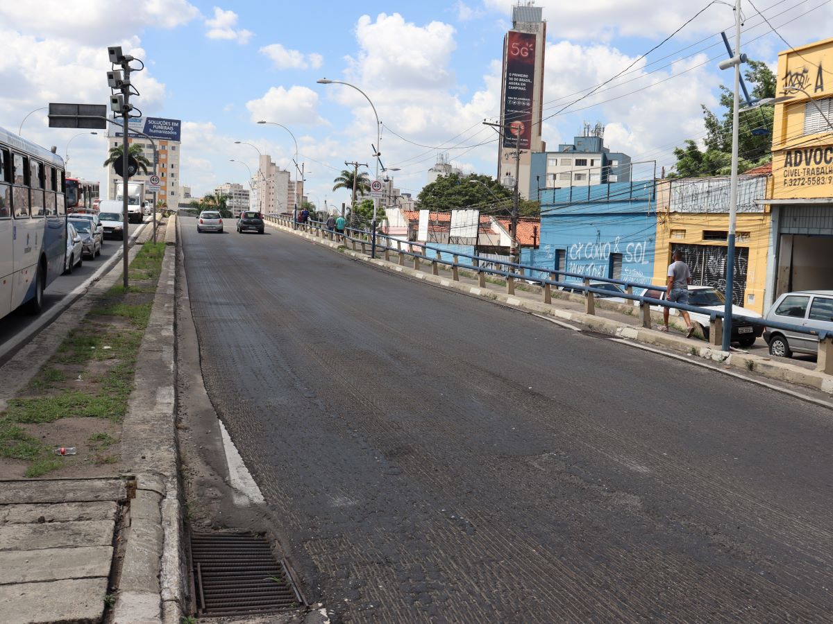 Pavimento do Viaduto Cury está sendo recuperado