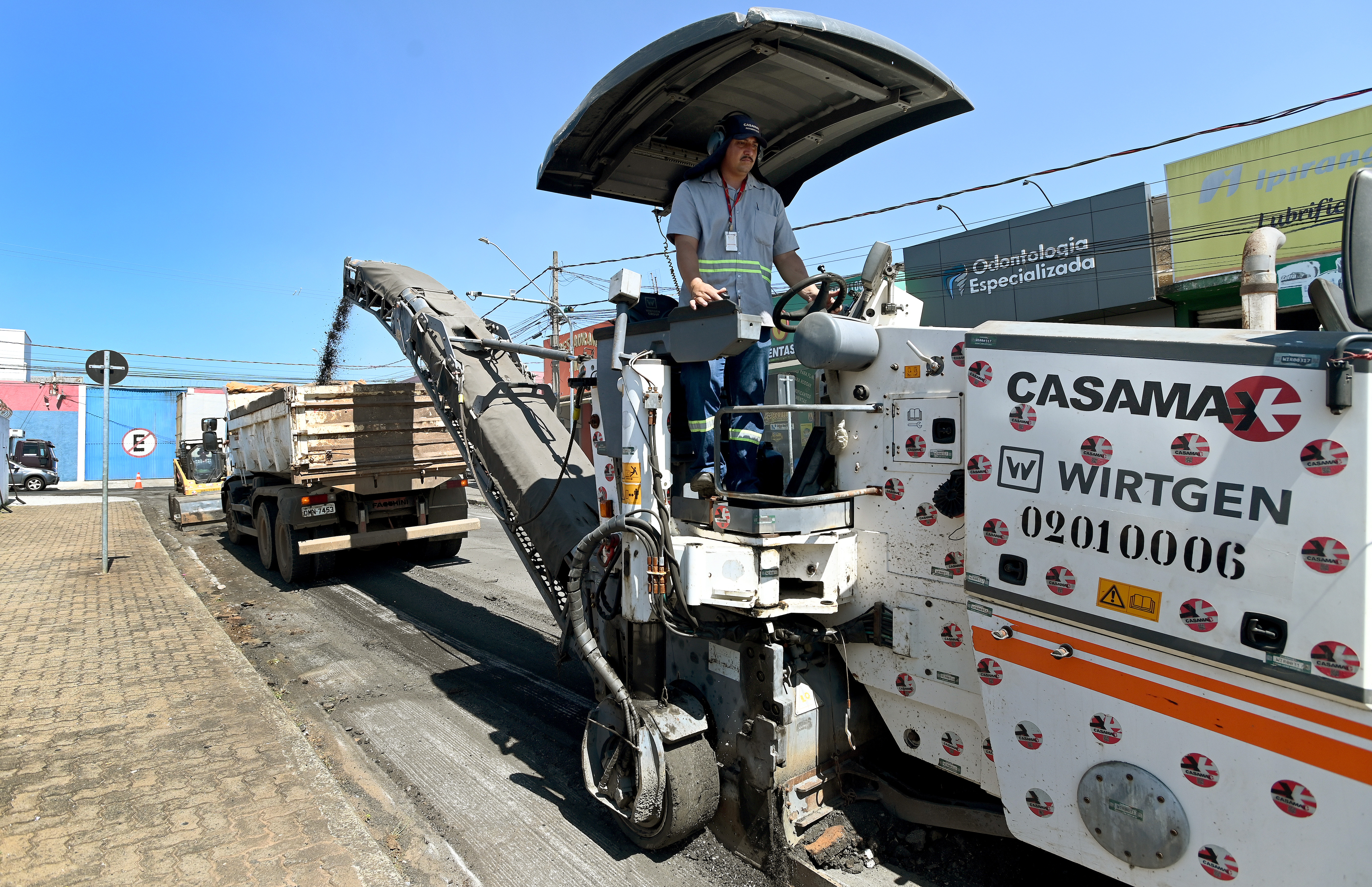 Vila Padre Anchieta, em Campinas, recebe recapeamento em três vias