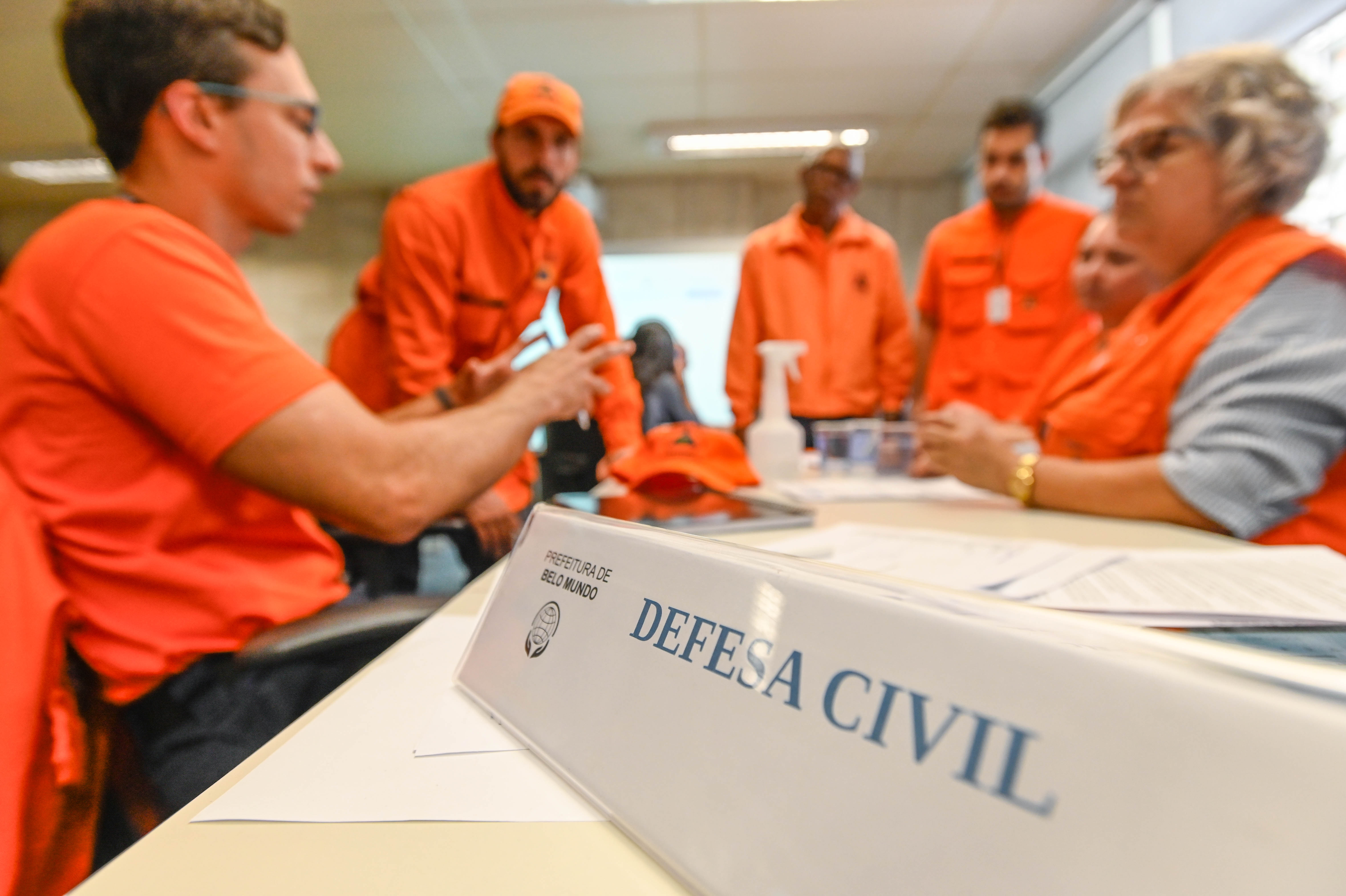 Agentes da Defesa Civil participaram 