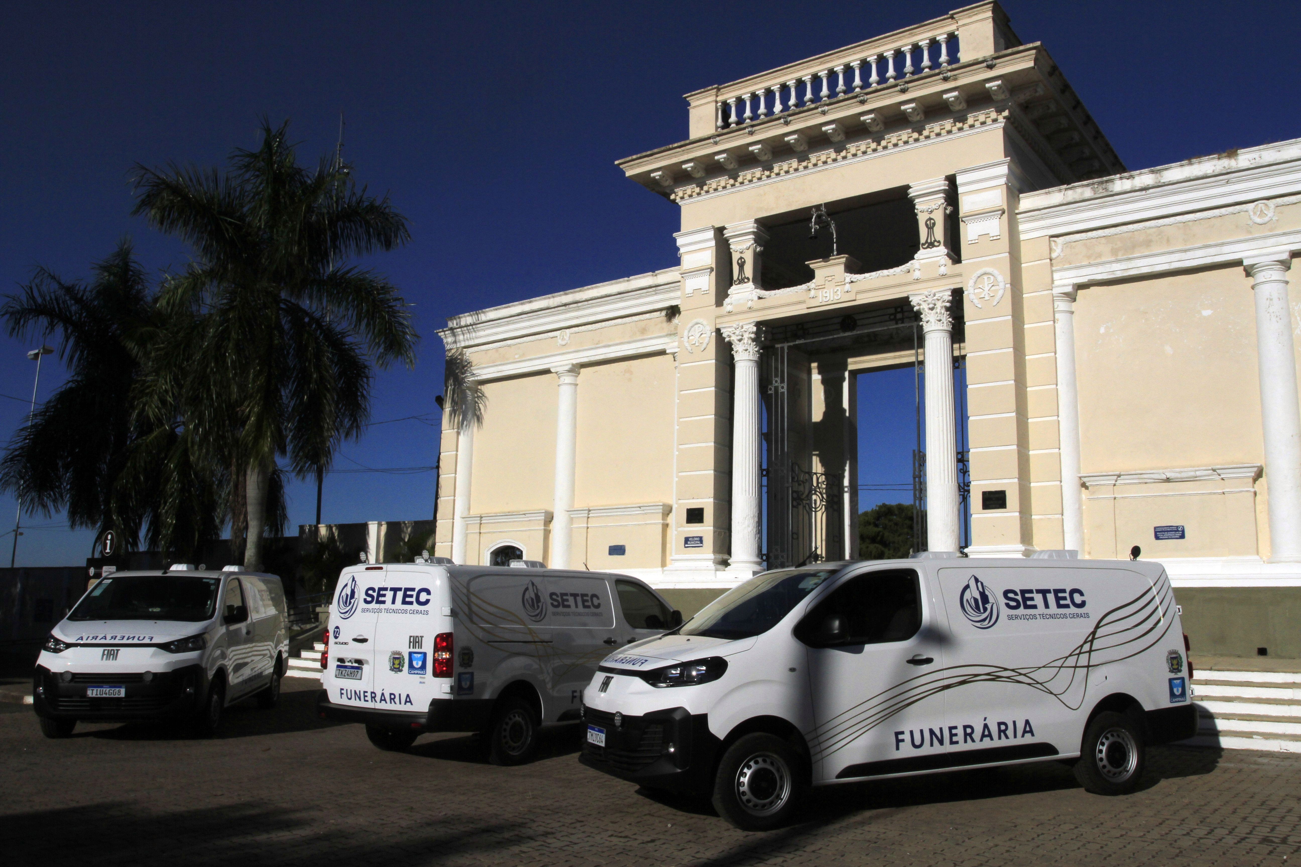 Há vagas para candidatos com formação nos níveis fundamental, médio, técnico e superior