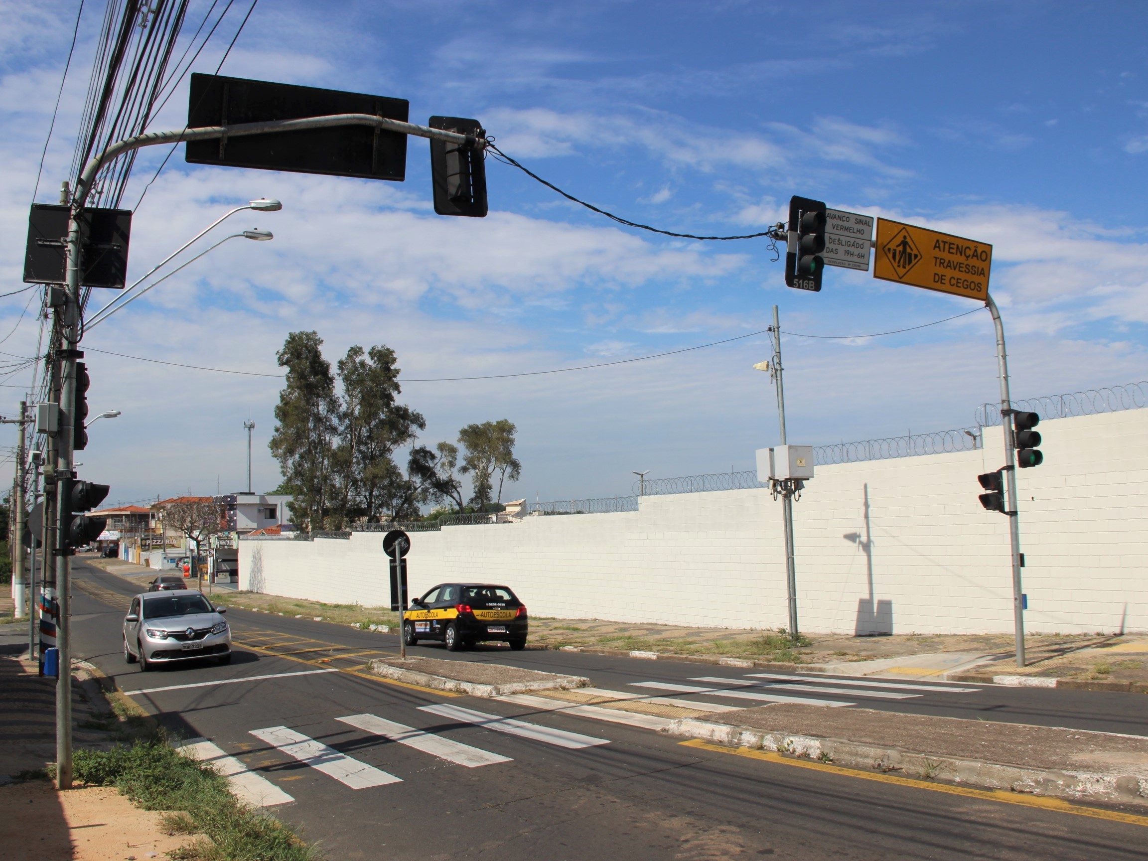 ... para segurança de motoristas e pedestes