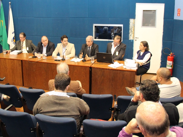 Reunião aconteceu nesta terça-feira, 22 de agosto, na Câmara