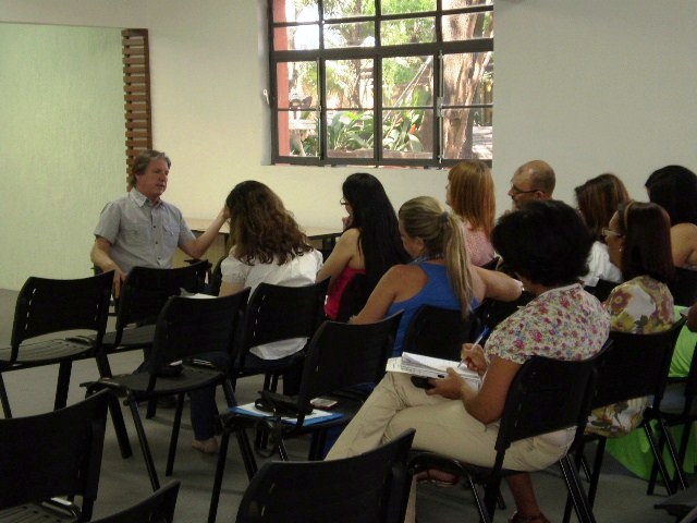 Lamas fala para os profissionais