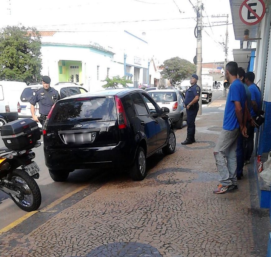 Carro que foi apreendido