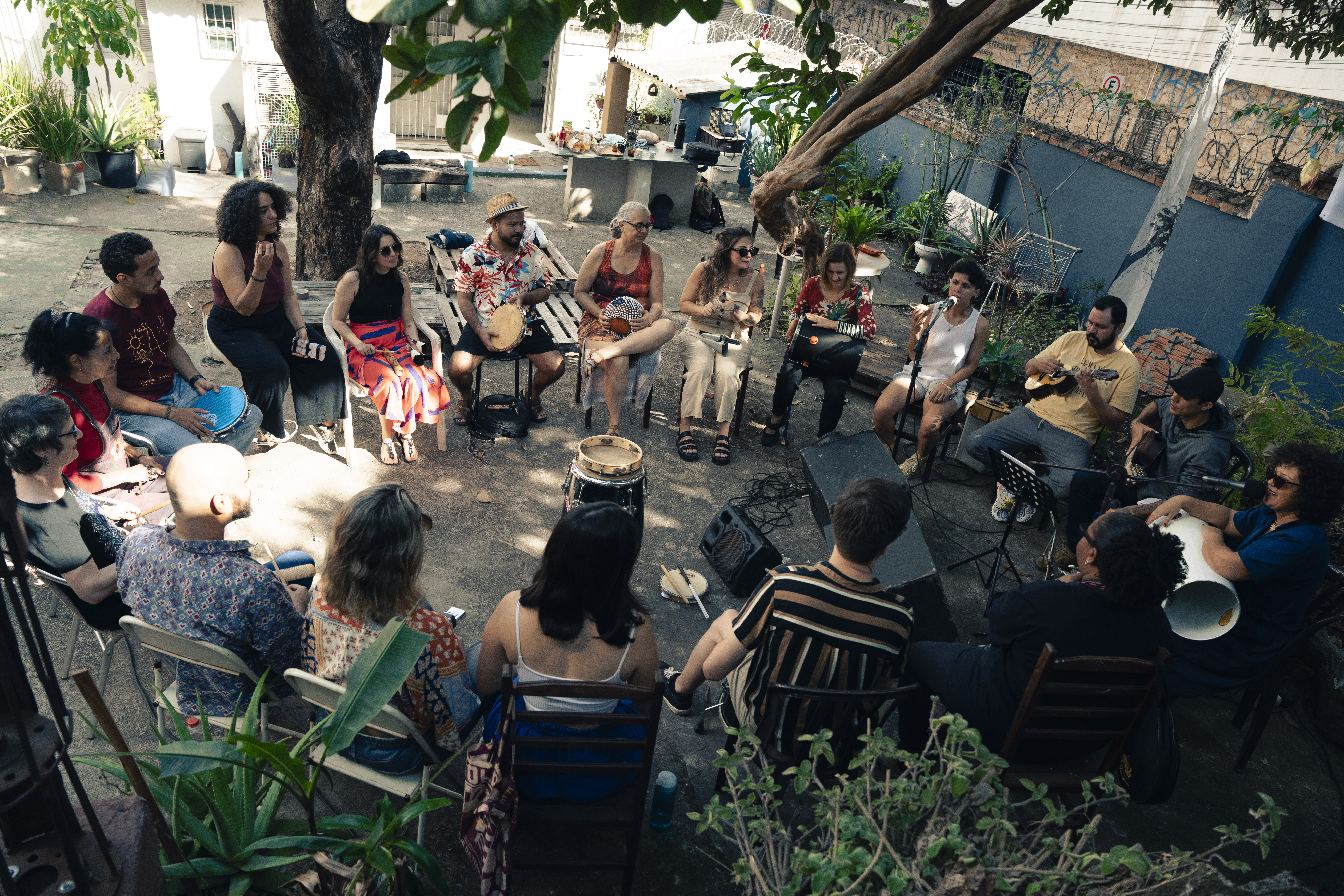 Projeto Batuque na Cozinha realiza, sábado, 25 de abril,  mais uma edição de “Samba da Camaleoa”,  no Museu da Imagem e do Som, no Centro de Campinas