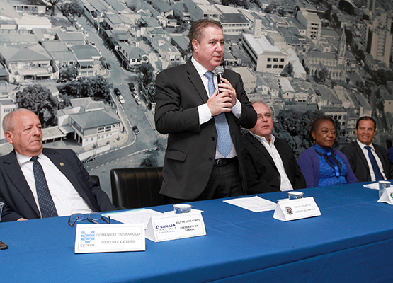 Os prefeitos de Campinas e Valinhos assinam protocolo de intenções