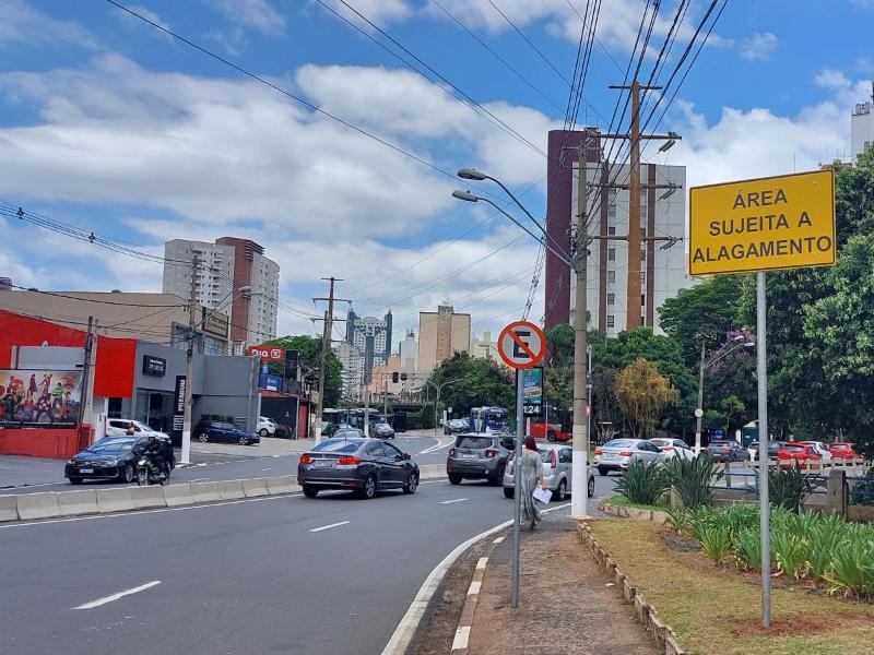 Placas serão instaladas em diversos pontos da cidade até a próxima quarta-feira, dia 21