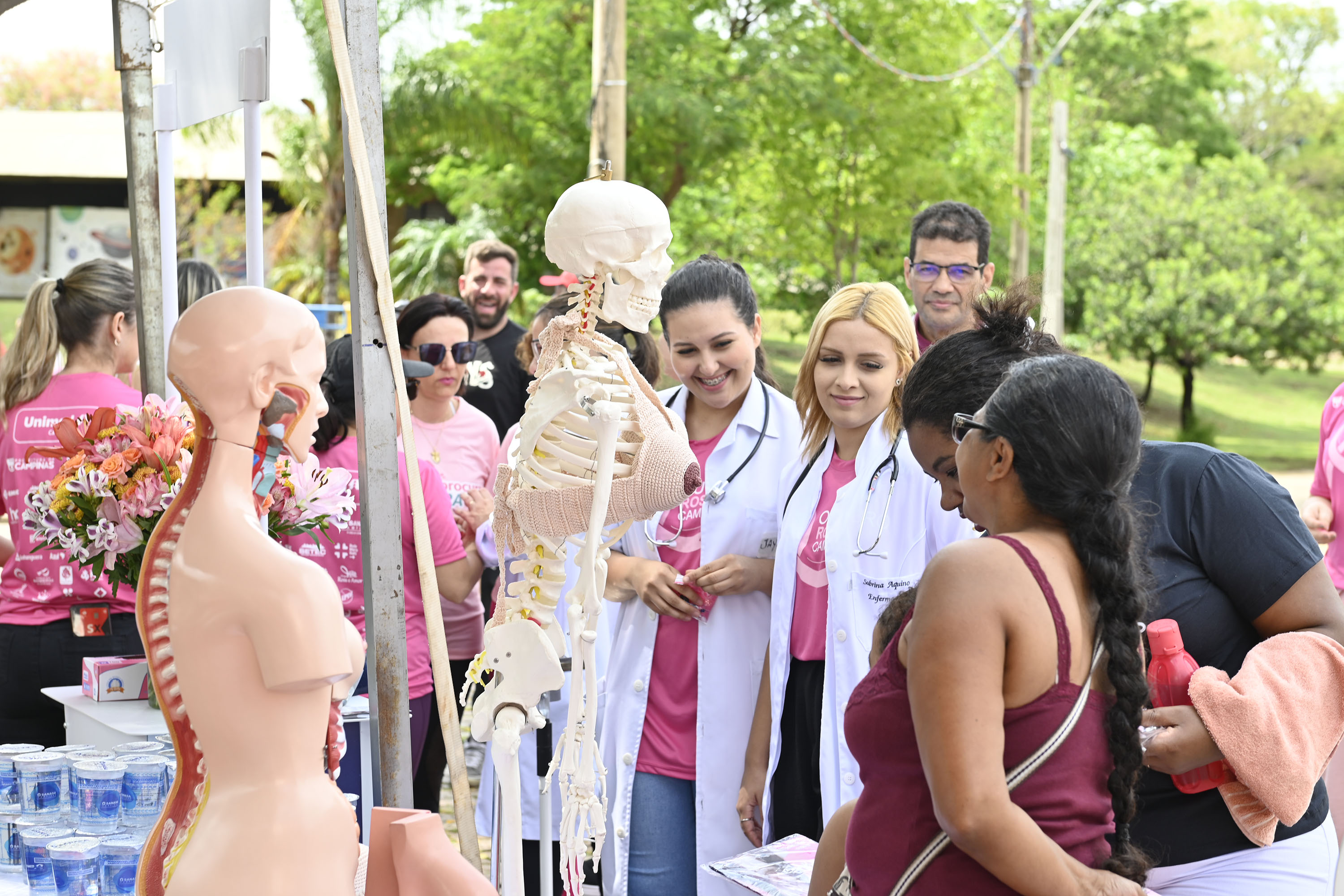 Ações do Outubro Rosa ocorrem em diversas frentes