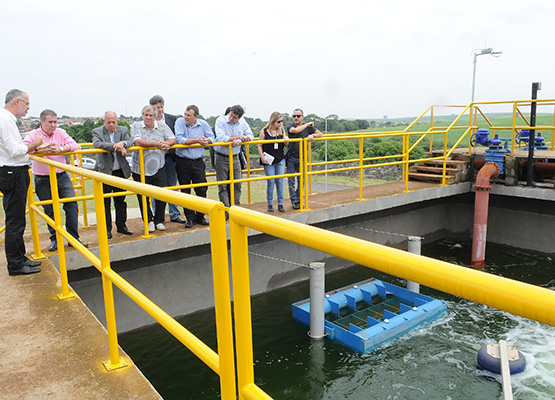 Autoridades percorreram as instalações 