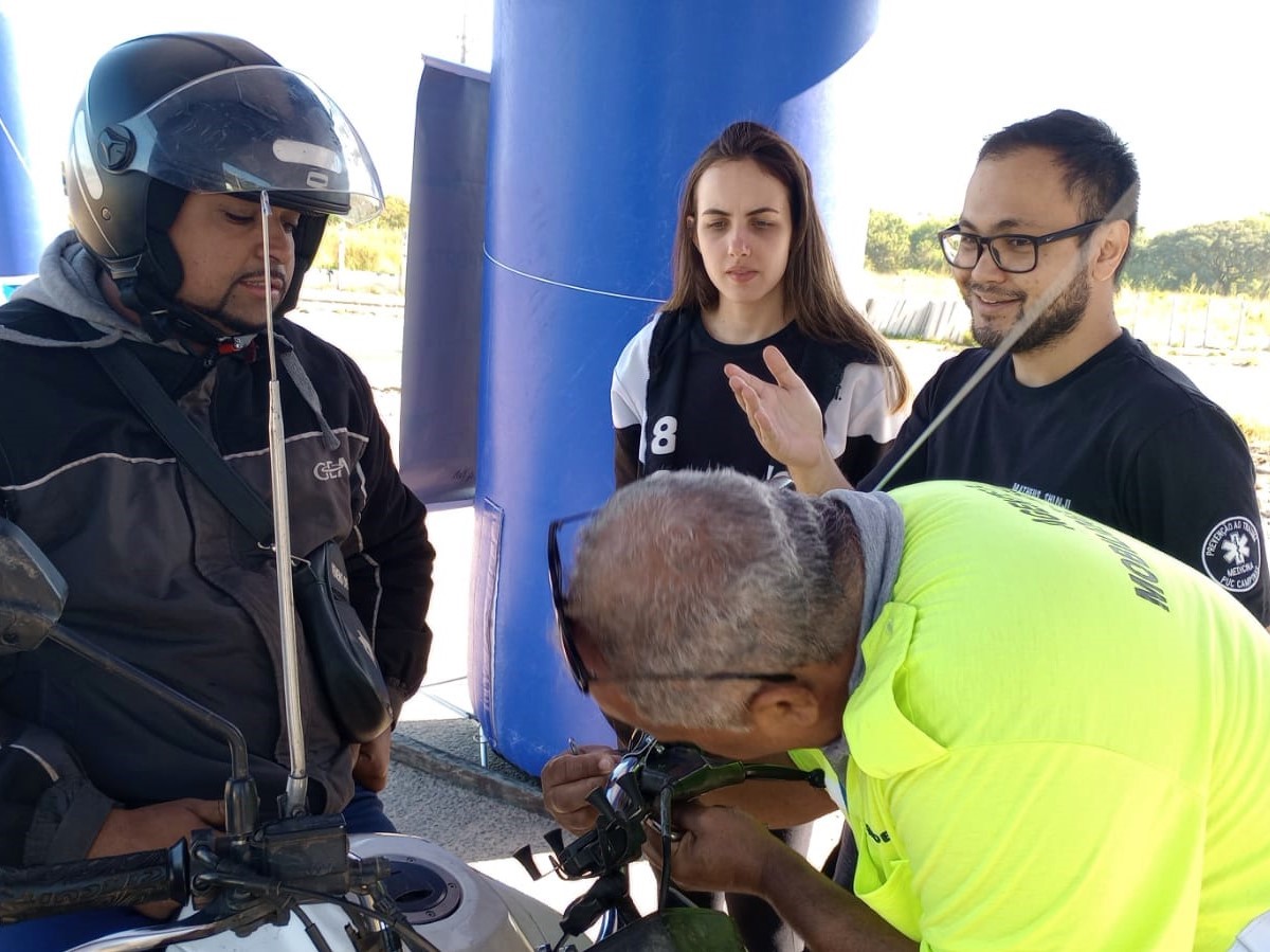 Ação orienta motociclistas sobre a adoção de comportamentos seguros, com foco na redução de óbitos e lesões no trânsito