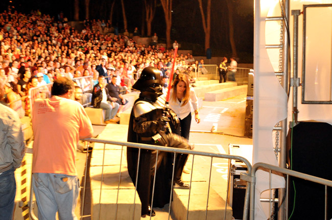 Maestro transformado no personagem Darth Vader