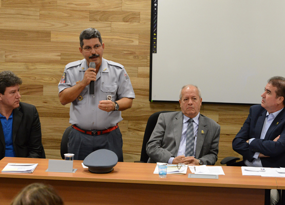 Coronel Armani destacou a importância da utilização da água de reúso pelos bombeiros