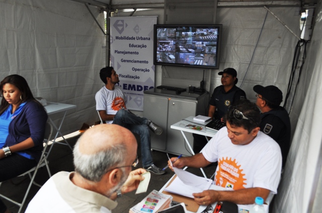 Emdec participa das atividades do Dia do Trabalhador com atendimento à população