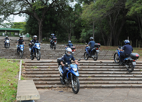 Agentes foram instruídos a pilotar de forma segura, eficiente e econômica