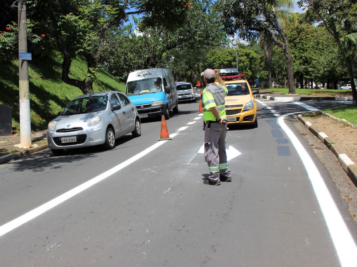 Agente de Mobilidade Urbana em ação
