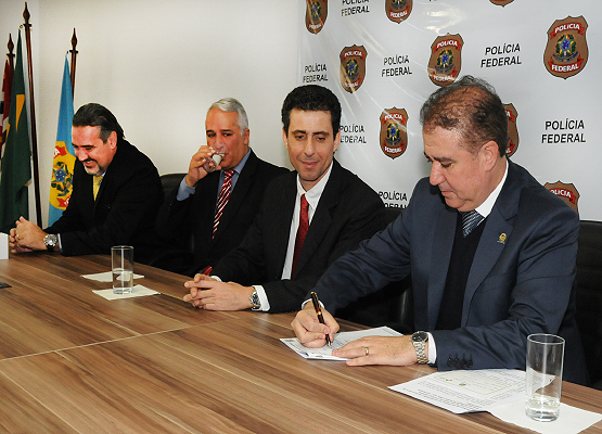 Prefeito assina termo de cooperação técnica