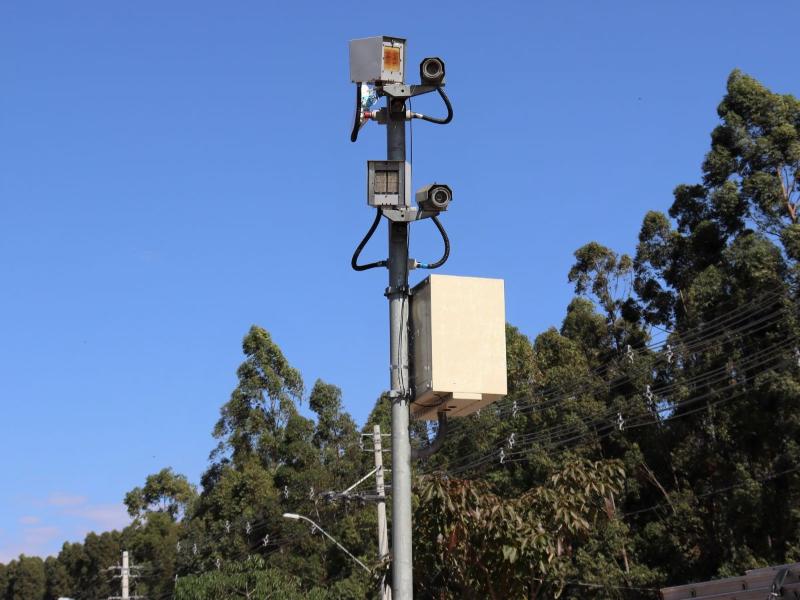 Radares já comprovaram eficácia em controlar a velocidade e, portanto, em salvar vidas