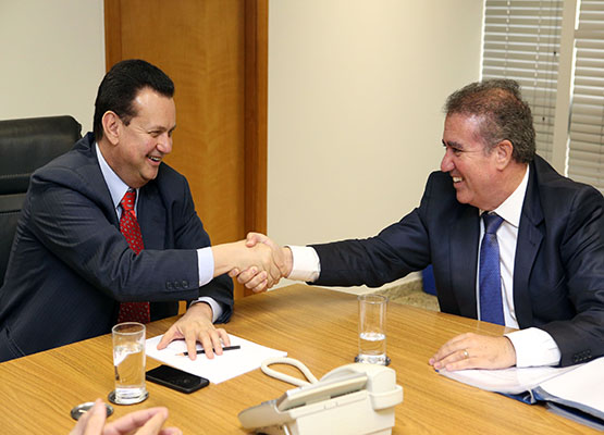 Prefeito Jonas e ministro Kassab: parecer favorável a financiamentos