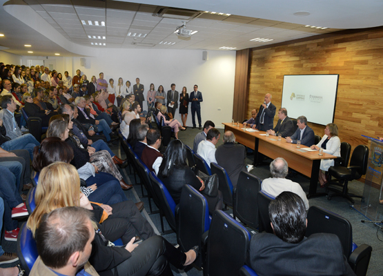 Presidente da Sanasa, Arly de Lara Romêo, nas festividades