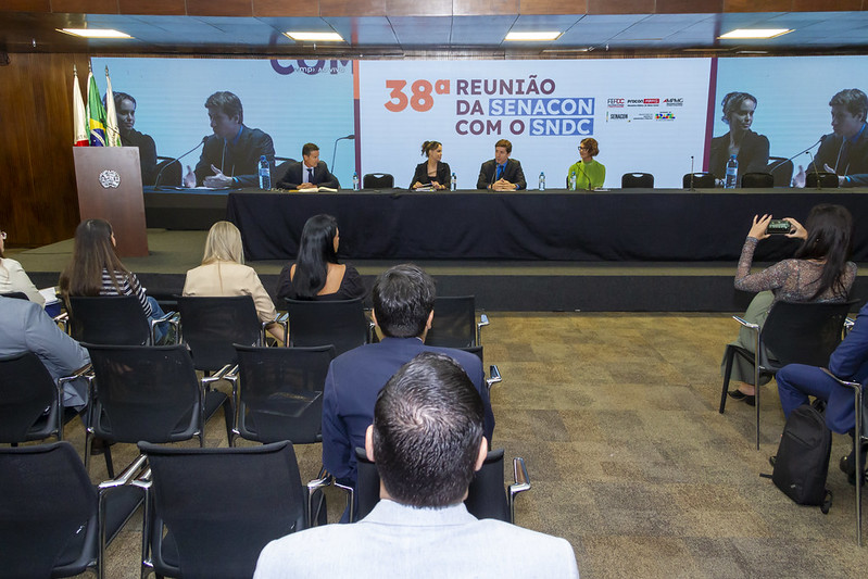 O enfrentamento à violência contra a mulher nas relações de consumo e a proteção de consumidores em situação de vulnerabilidade também foram abordados