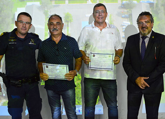 Homenagens externam agradecimento da Guarda e da cidade