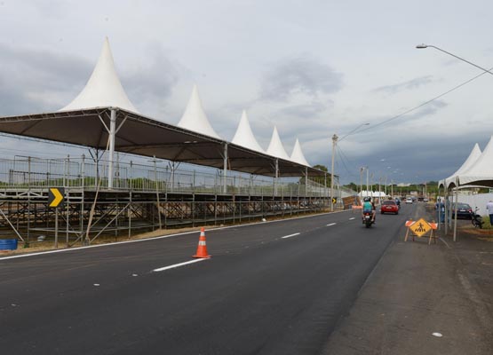 Avenida do Samba já mostra sua imponência