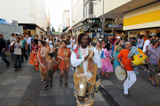 Artistas desceram a 13 de Maio