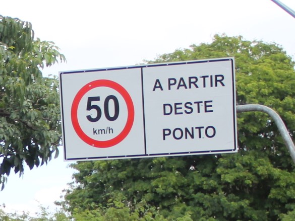 Velocidade máxima: de 60km para 50km 