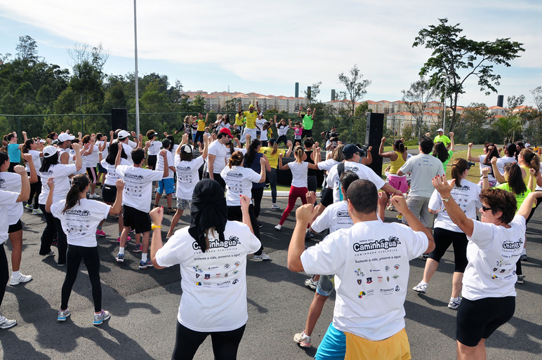 Aula aqueceu público antes da largada