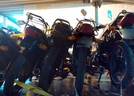 Motoristas estavam empinando as motos