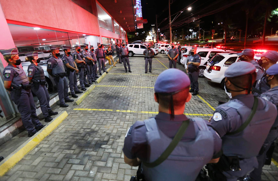 Ação contou com a Guarda Munic