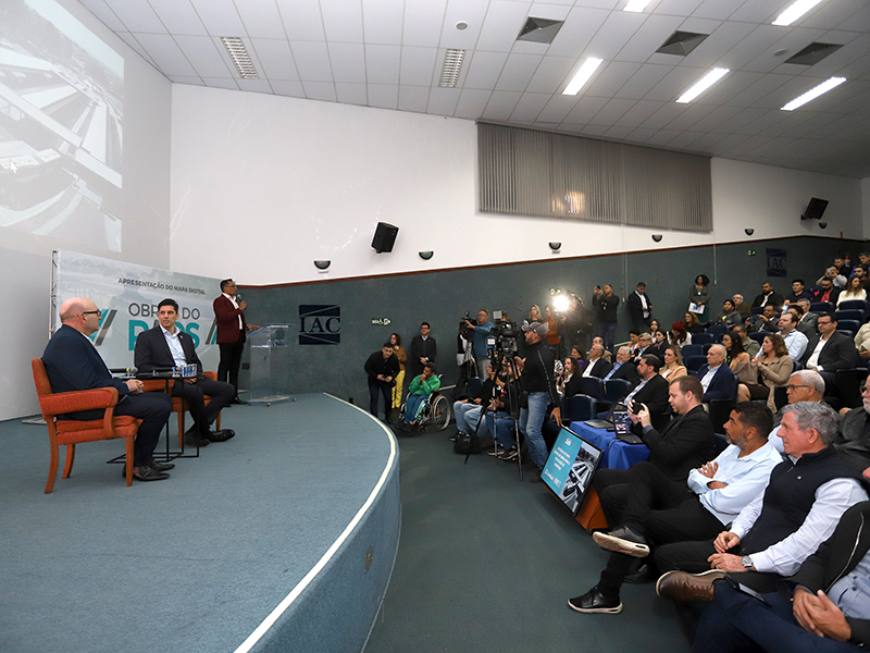 Cerimônia teve a presença de várias autoridades