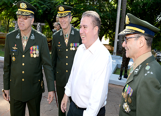 Cerimônia fez parte da passagem de comando da 11ª Brigada de Infantaria Leve