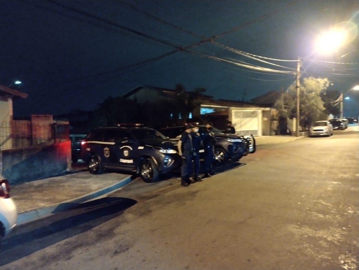 Ação de fiscalização da GM para coibir aglomeração