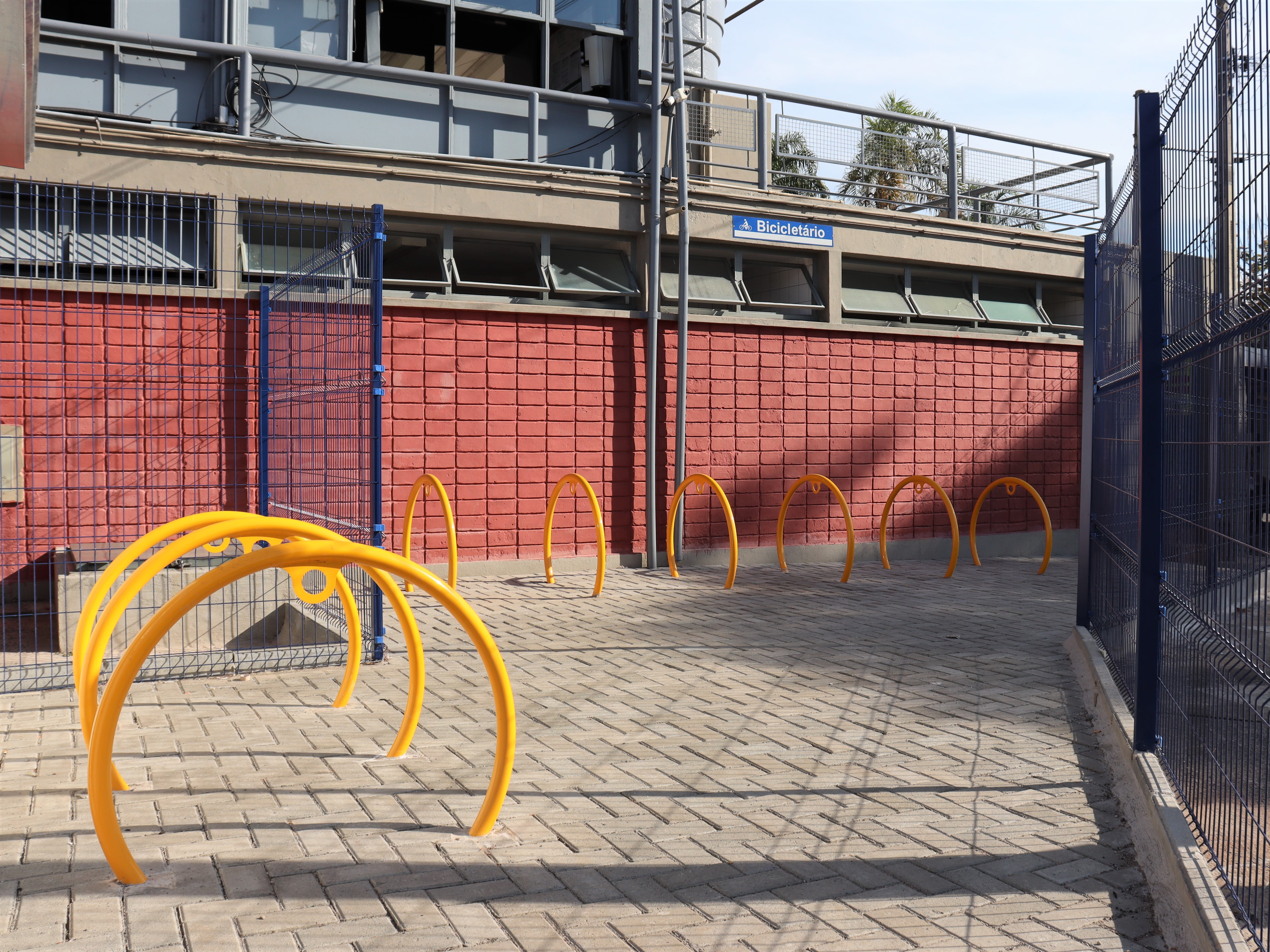 Terminal ganhou um novo bicicletário, com capacidade para 17 bicicletas