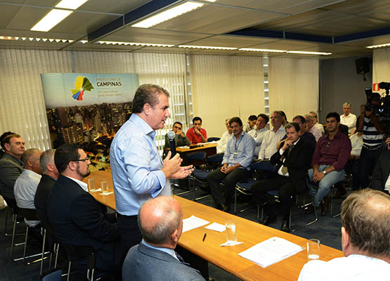 Prefeito se pronuncia