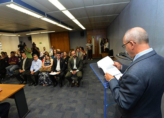 Presidente da Sanasa discursa