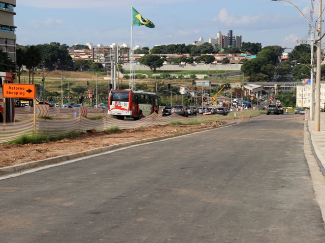 Obras do BRT chegarão à pista expressa, que será bloqueada