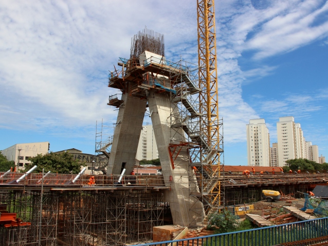 Obras do BRT incluem pontes e viadutos