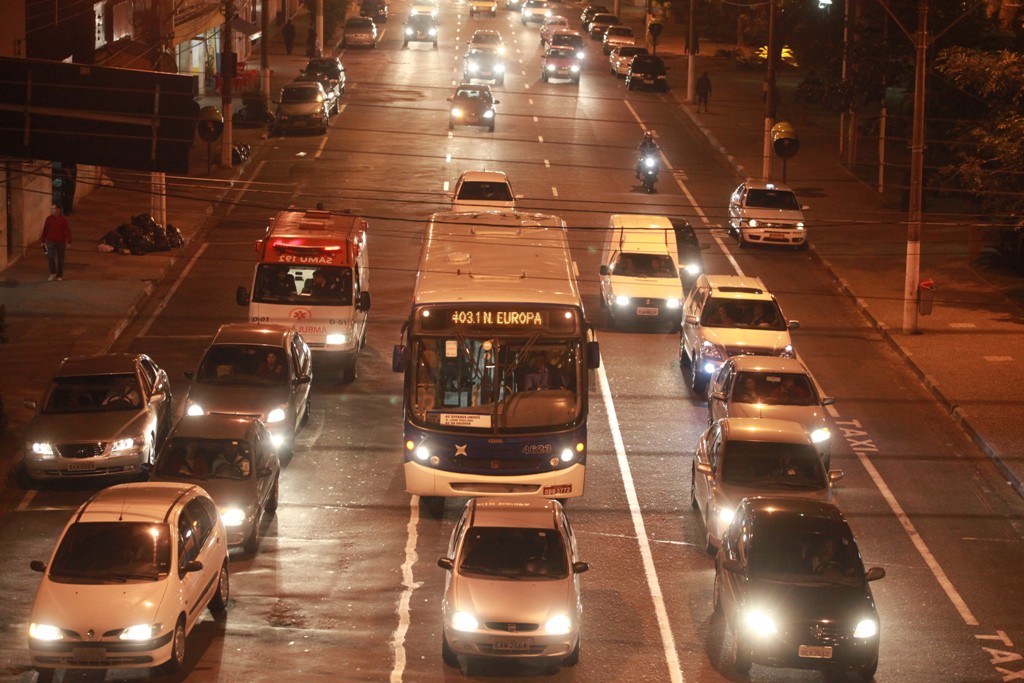 Será permitido o estacionamento em 13 trechos de 10 ruas