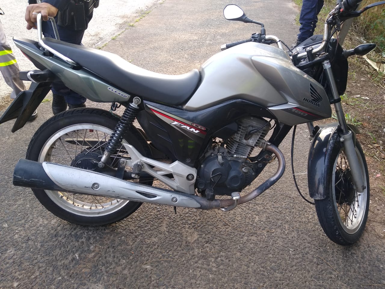 Motocicleta apreendida com 2.056 multas e débito de R$ 532.969 mil